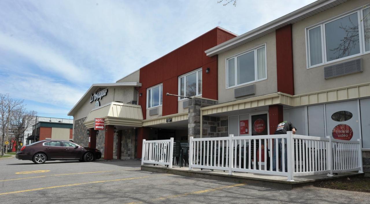 Hotel Le Voyageur Quebec City Exterior photo